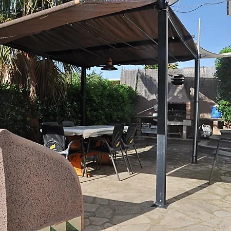 Modern With Private Pool Willa